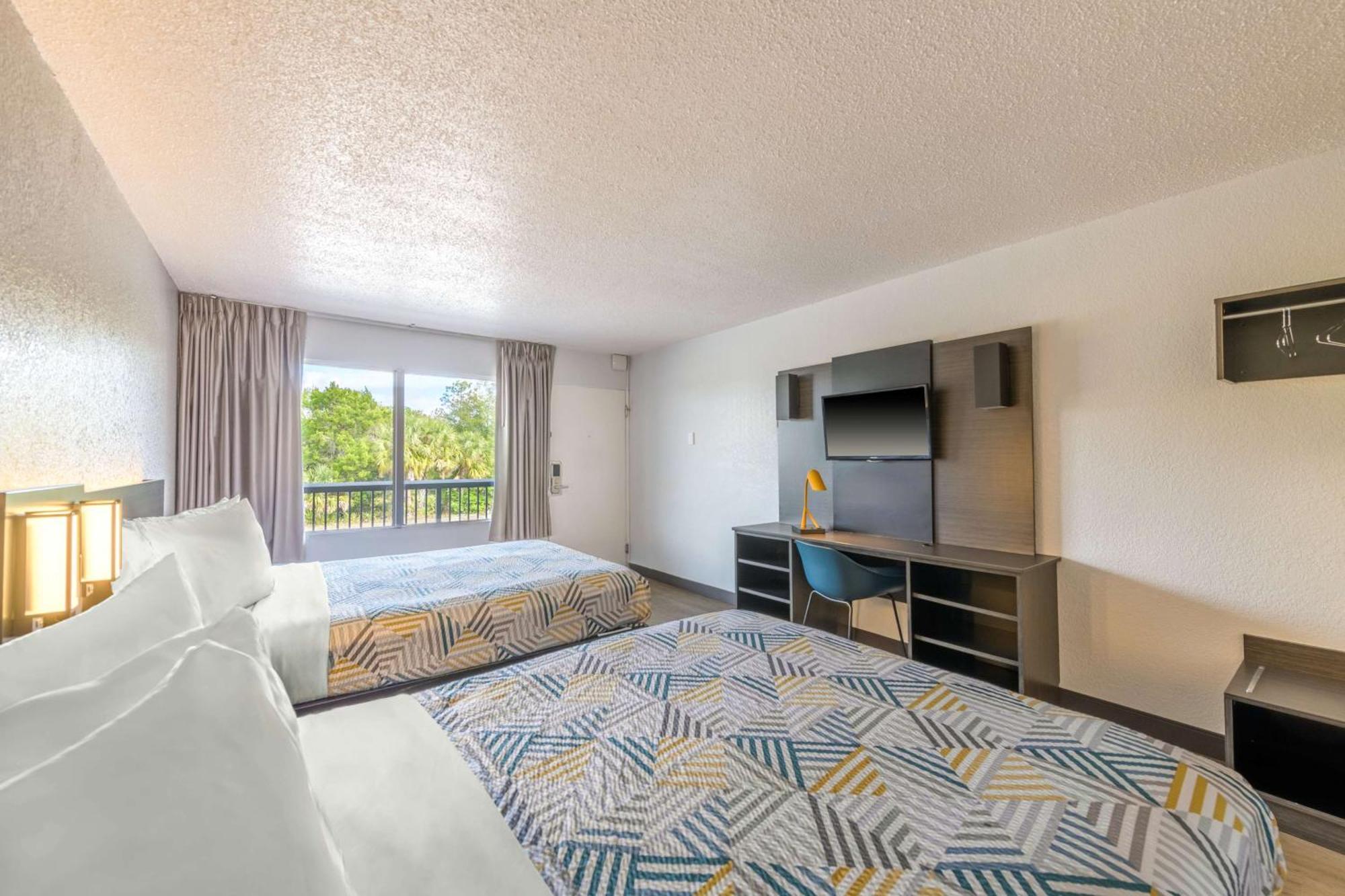 Motel 6-Spring Hill, Fl - Weeki Wachee Exterior photo