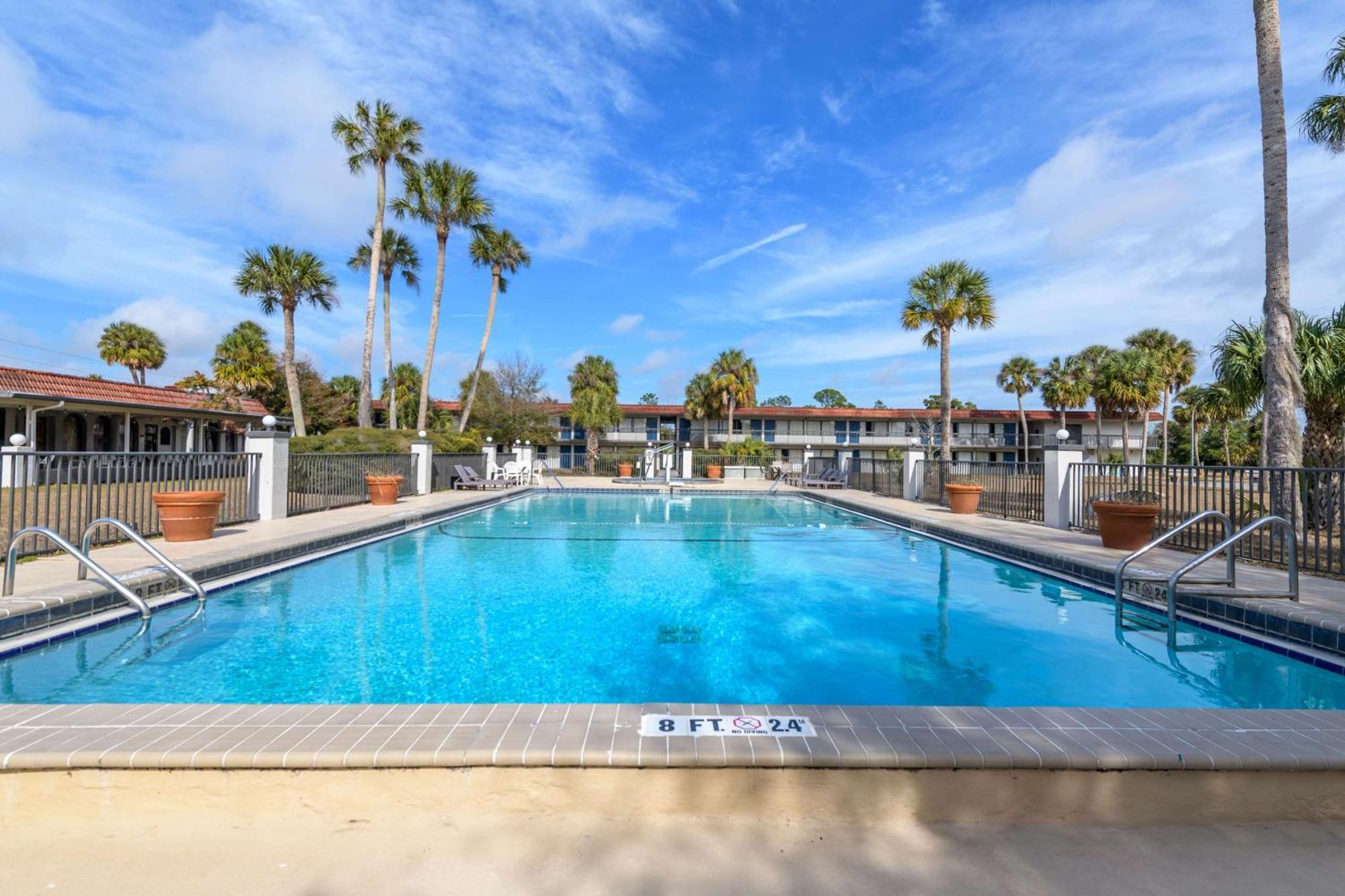 Motel 6-Spring Hill, Fl - Weeki Wachee Exterior photo