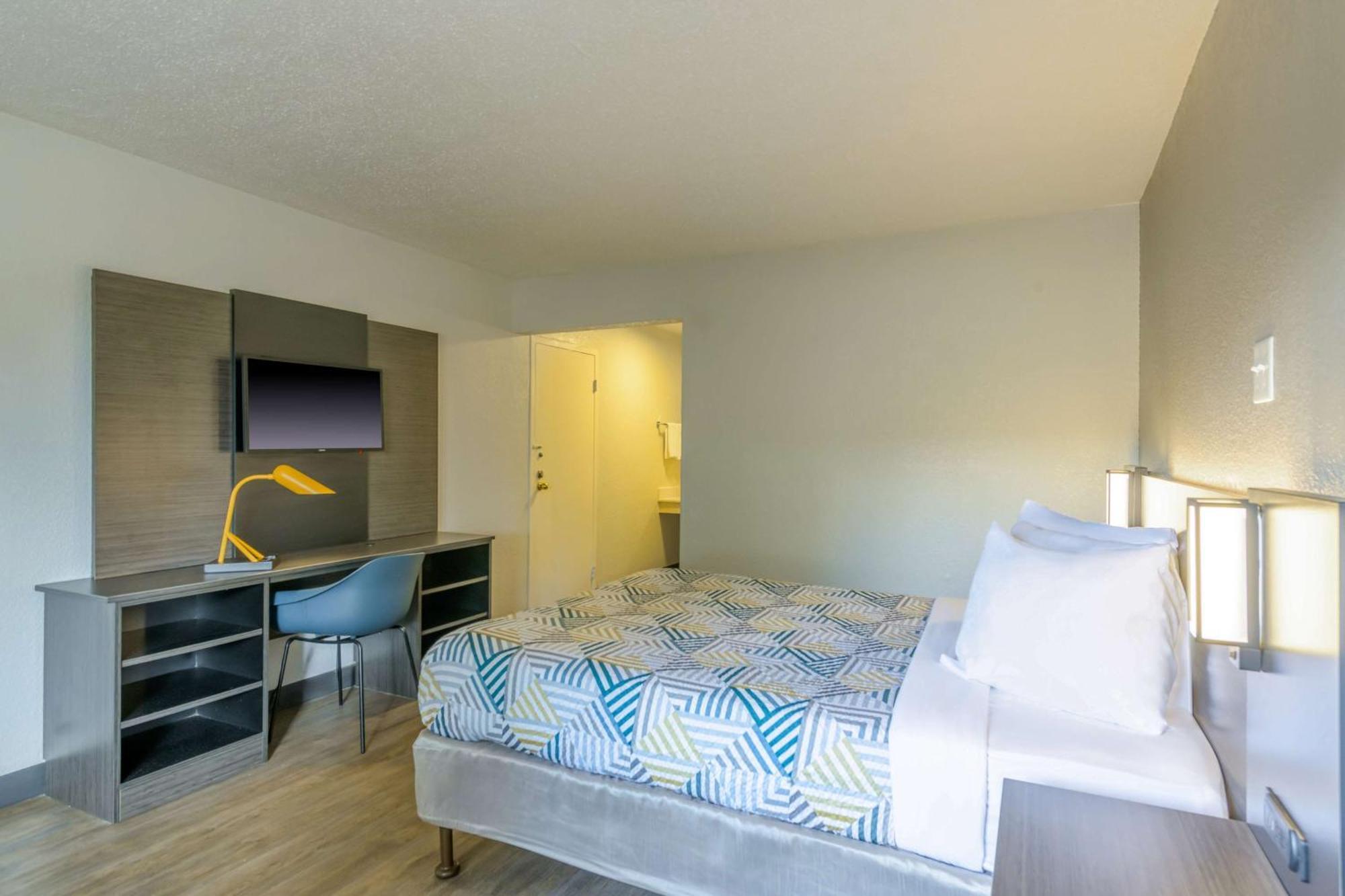 Motel 6-Spring Hill, Fl - Weeki Wachee Exterior photo