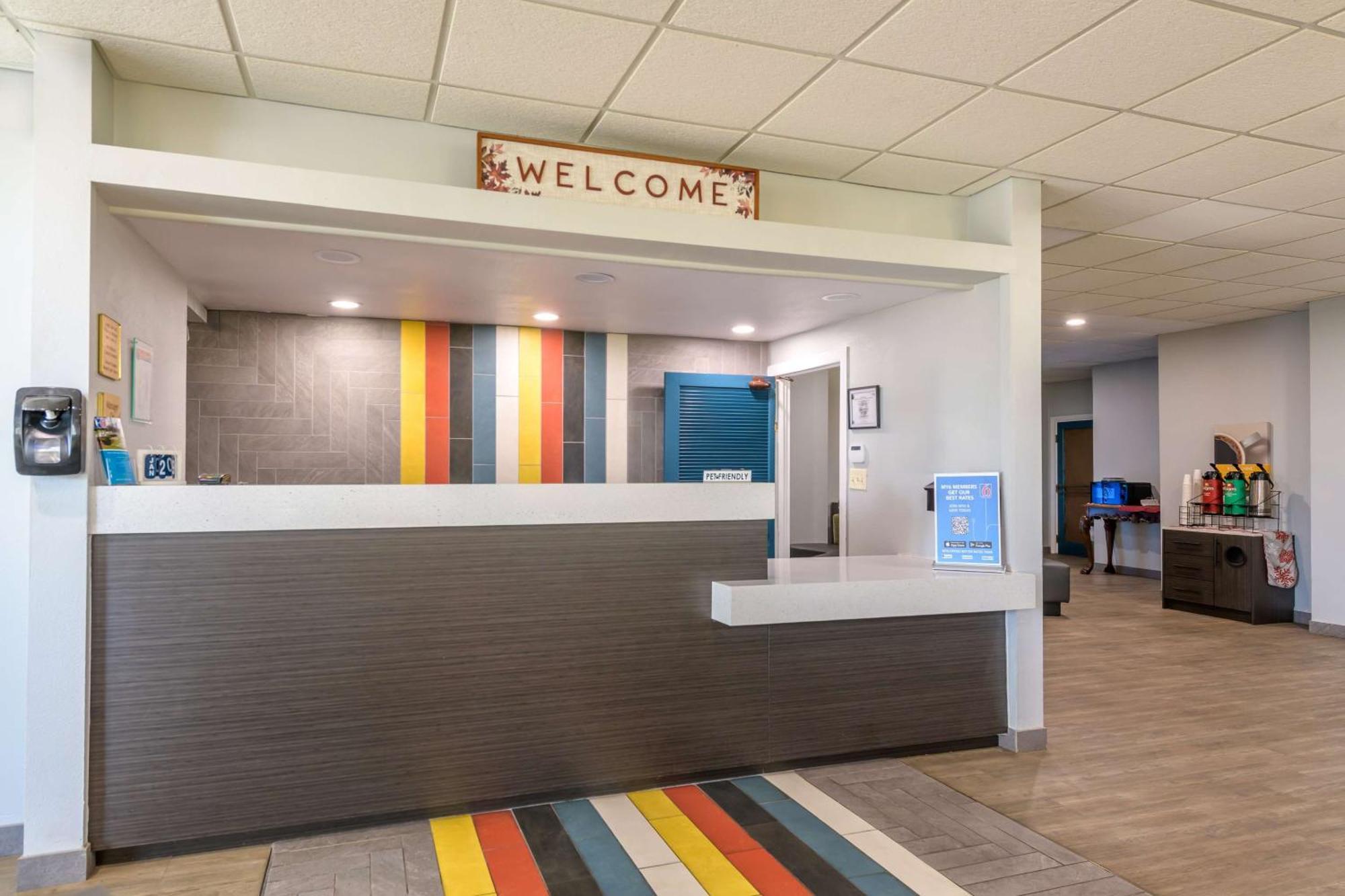 Motel 6-Spring Hill, Fl - Weeki Wachee Exterior photo